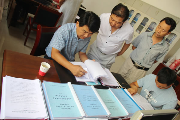 市交通運(yùn)輸局黨組書記、局長(zhǎng)馬潤(rùn)同志對(duì)隴運(yùn)集團(tuán)公司全面從嚴(yán)治黨及黨風(fēng)廉政建設(shè)進(jìn)行專題調(diào)研