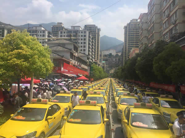 又是一年高考季，又到愛心送考時(shí)